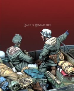 画像2: Darius Miniatures[DMF35069]1/35 WWII ドイツ武装親衛隊 将校&MG42射撃手乗車セット 前線方向を示す
