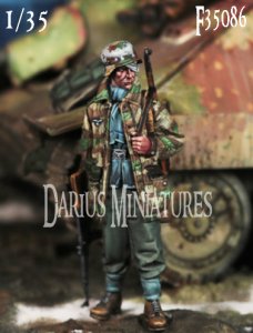 画像1: Darius Miniatures[DMF35086]1/35 WWII ドイツ StG44を持つベテラン降下猟兵 (1)