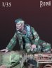画像1: Darius Miniatures[DMF35098]1/35 WWII ドイツ ヘッツァー駆逐戦車乗員＃1 前方確認 (1)