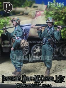 画像1: Darius Miniatures[DMF35105]1/35 WWII ドイツ 装甲擲弾兵「教導連隊」衛生兵&MG42銃手セット ノルマンディー1944(2体入) (1)