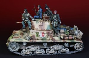 画像1: Darius Miniatures[DMF35021]1/35 WWII 伊 イタリアRSI所属のM13/40中戦車とその搭乗兵セット(アクセサリー付き) (1)