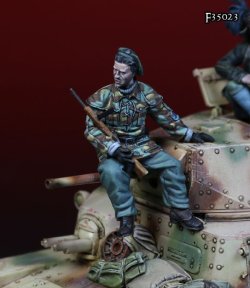 画像1: Darius Miniatures[DMF35023]1/35 WWII 伊 RSI デチマ・マス師団所属のイタリア兵士