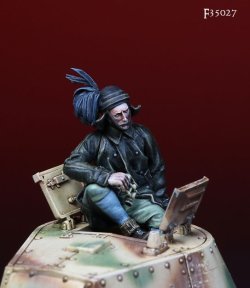 画像1: Darius Miniatures[DMF35027]1/35 WWII 伊 RSI イタリア装甲隊所属戦車兵