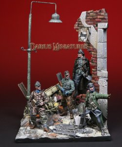画像2: Darius Miniatures[DMF35043]1/35 WWII ドイツ「最後の戦い ベルリン1945」ビネットセット