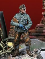 Darius Miniatures[DMF35046]1/35 WWII ドイツ武装親衛隊擲弾兵 英雄的な功績を成す兵