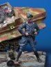 画像1: Darius Miniatures[DMF35053]1/35 WWII ドイツ空軍野戦師団士官 反撃する空軍士官 (1)