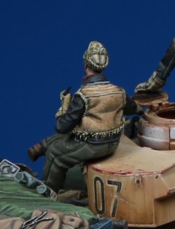 画像2: Darius Miniatures[DMF35062]1/35 WWII ドイツ戦車搭乗員 パイプを嗜む