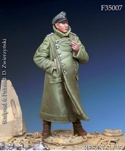 画像1: Darius Miniatures[DMF35007]1/35 WWII独 武装親衛隊将校 (1)