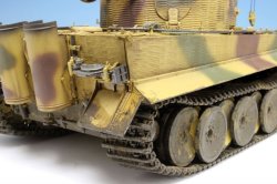 画像11: ドラゴンモデル[DR6850]1/35 WW.II ドイツ軍 "ベルゲパンツァー ティーガーI" 戦車回収車 第508重戦車大隊 w/ツィメリットコ