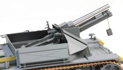 画像8: ドラゴンモデル[DR6904]1/35 WW.II ドイツ軍 15cm 33式重歩兵砲搭載 自走砲 III号戦車H型車体