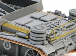 画像9: ドラゴンモデル[DR6904]1/35 WW.II ドイツ軍 15cm 33式重歩兵砲搭載 自走砲 III号戦車H型車体