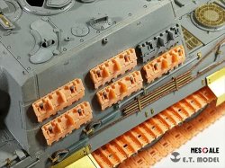 画像7: E.T.MODEL[P35-012]1/35 WWIIドイツキングタイガー/ヤークトティーガー用可動式履帯(3D)
