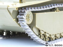 画像8: E.T.MODEL[P35-028]1/35 WWII アメリカ海兵隊/海軍LVTアリゲーター水陸両用車用可動式履帯(3D)
