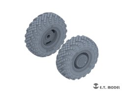 画像2: E.T.MODEL[P35-114]1/35 現用 ロシア RS-12M 大陸間弾道ミサイル トーポリM用自重変形タイヤ(トランペッター用)