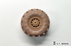 画像10: E.T.MODEL[P35-167]1/35 現用 フランス AMX-10RCR対戦車装輪戦闘車 自重変形タイヤセット(タイガーモデル4602/4665用)