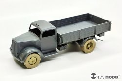 画像8: E.T.MODEL[P35-169]1/35 WWII ドイツ  3t 4x2カーゴトラック 自重変形タイヤセット(ドラゴン/タミヤ用)