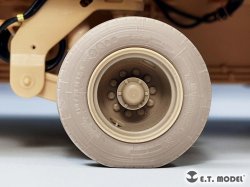 画像7: E.T.MODEL[P35-171]1/35 現用 アメリカ M1000重装備運搬車 自重変形タイヤセット(ホビーボス用)