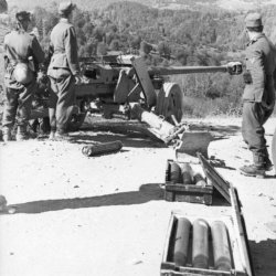 画像7: EUREKA XXL[E-016]WWII独 7.5cm PaK40 弾薬箱(4個セット)