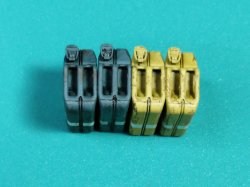 画像7: EUREKA XXL[E-048]1/35 WWII ドイツ飲料水用ジェリカンセット