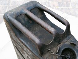 画像11: EUREKA XXL[E-049]1/35 WWII アメリカ陸軍燃料用ジェリカンセット＃1