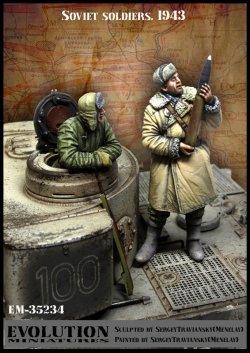画像2: エボリューション[EM-35234]1/35 WWII 露/ソ ソビエト赤軍 タイガー戦車の8.8cm砲弾を眺める兵士 1943(2体入)