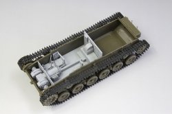 画像2: ファインモールド[FM35725]1/35 九七式中戦車[チハ]57mm砲装備・新車台　プラ製インテリア&履帯付セット