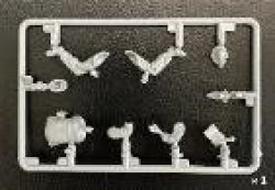 画像13: ゲッコー・モデル[GEC35GM0113]1/35 サイゴン ランブロ550 シャトル三輪自動車w/休憩中の運転手1960〜70年代（2両セット、フィギュア1体）