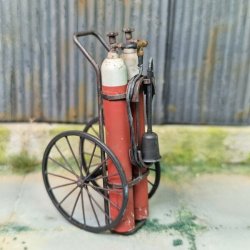 画像2: HDMODELS[HDM32005]1/32　Regia Aeronautica fire estinguisher