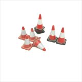 HDMODELS[HDM35045]1/35　 big road cones (4pcs) & little road cones (4pcs)