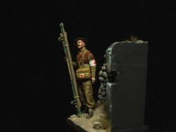 画像5: HDMODELS[HDM35194]1/35 WWII イギリス 英連邦軍 衛生兵セット(展示ベース付)