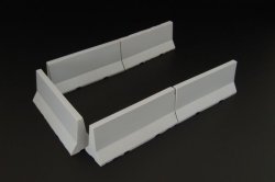 画像1: Hauler[HLF48009]1/48現用コンクリートの道路バリア
