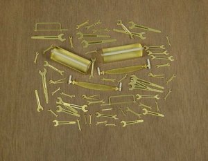 画像1: Hauler[HLX48016]1/48工具と工具箱セット (1)