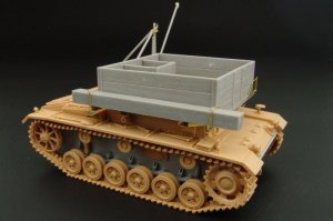 画像1: Hauler[HLX48227]1/48WWII独 III号回収戦車 改造セット(タミヤ用) (1)
