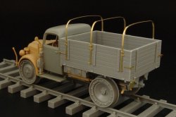 画像3: Hauler[HLX48304]1/48WWII独 シュタイヤー 1500 カーゴ 鉄道路走行仕様 改造セット(タミヤ用)