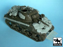 画像3: BLACK DOG[T48003]1/48 WWII米 M4シャーマン 車載品セット(タミヤ32505用)