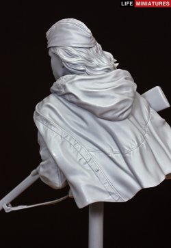 画像8: ライフミニチュア[LM-B024]1/10 WWII 露/ソ 胸像 ソビエト赤軍女性スナイパー(世界限定300個）