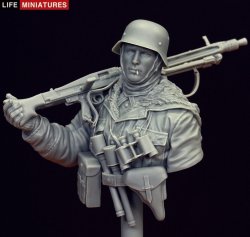 画像4: ライフミニチュア[LM-16B002]1/16 WWII 胸像 ドイツ武装SSMG42射撃手 トーテンコップ師団 ハリコフ1943