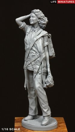 画像16: ライフミニチュア[LM-16005]1/16 WWII イギリス空軍ATA(航空輸送予備部隊)女性パイロット アッタガールズ