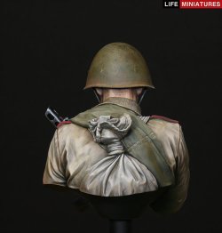 画像4: ライフミニチュア[LM-B011] 1/10 祈る若きソビエト赤軍歩兵 クルスクの戦い1943年