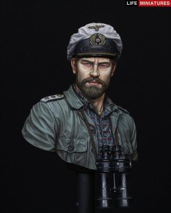 画像2: ライフミニチュア[LM-B020] 1/10 WWII 海の餓狼 独海軍Uボート指揮官