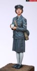 画像2: ライフミニチュア[LM-35004]1/35 WWII イギリス空軍WAAF(婦人補助空軍) 副班長 1940-1941年 (2)
