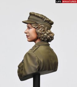 画像6: ライフミニチュア[LM-B029]1/10 胸像 WWII イギリス 補助地方義勇軍 エリザベス・ウィンザー2級准大尉 1945年