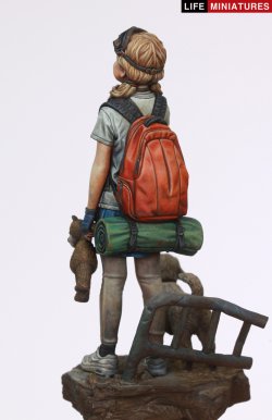 画像3: ライフミニチュア[LM-FU12001]1/12 深呼吸する少女〜パンデミックの終焉