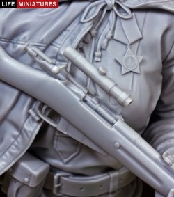 画像12: ライフミニチュア[LM-B024]1/10 WWII 露/ソ 胸像 ソビエト赤軍女性スナイパー(世界限定300個）