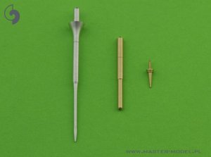 画像1: MASTER[AM-32-044]1/32 現用 アメリカ/ドイツ/日本など F-4ファントムII ロングノーズ型(F-4E/F/G/EJ 偵察型RF-4B/C/E)用 兵装セット (1)
