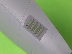 画像2: MASTER[AM-32-137]1/32 WWII アメリカ P-51ムスタング キャブレターエアフィルターカバー RAFルーバータイプ バージョンA(タミヤ用)