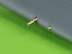 画像2: MASTER[AM-48-169]1/48 WWII アメリカ F4F-3ワイルドキャット後期型用 .50口径(12.7mm)ブローニング機銃銃身(円形冷却口付)&ピトー管(2種類)