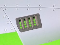 画像2: MASTER[AM-48-190]1/48 WWII アメリカ P-51ムスタング キャブレターエアフィルターカバー RAFルーバータイプ バージョンA(エアフィックス用)