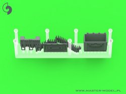 画像8: MASTER[GM-35-064]1/35 WWII アメリカ ブローニングM2HB .50口径(12.7mm)機関銃 w/M3三脚架マウント M2弾薬箱付