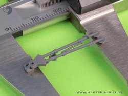 画像4: MASTER[GM-35-065]1/35 WWII アメリカ ブローニングM2HB .50口径(12.7mm)機関銃用 M3三脚架マウント 折り畳み状態(1個入)